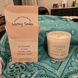 *Lasting Smiles* Aromatherapy Candle